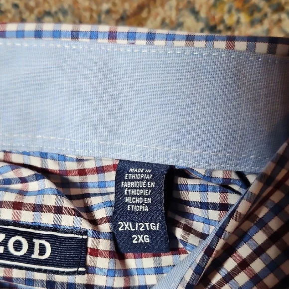 Izod Men's Multicolor Checkered Shirt - Picture 4 of 7